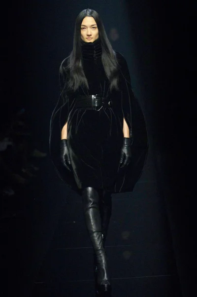 Look 15
